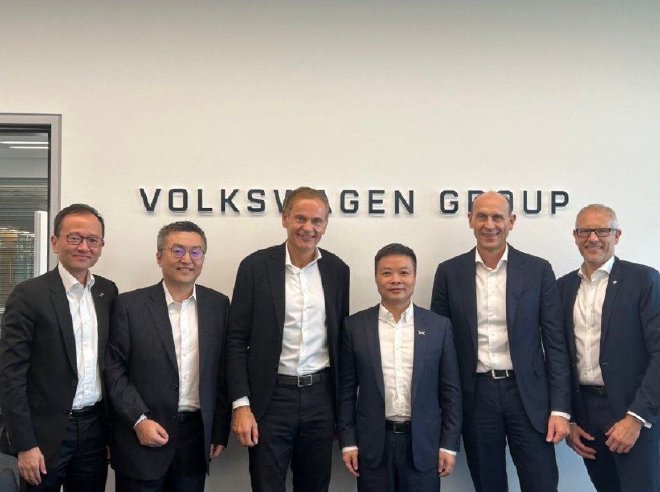 车圈热搜 斯柯达考虑是否退出中国 魏牌CEO离职