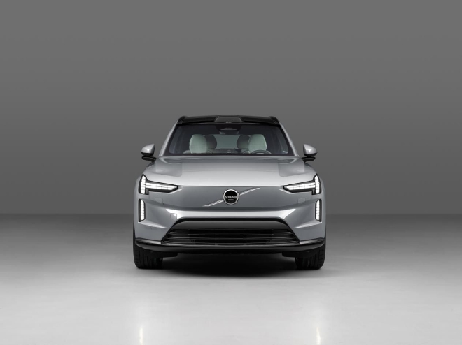 自动驾驶赛道的里程碑,2023上海车展专访沃尔沃和Luminar高管