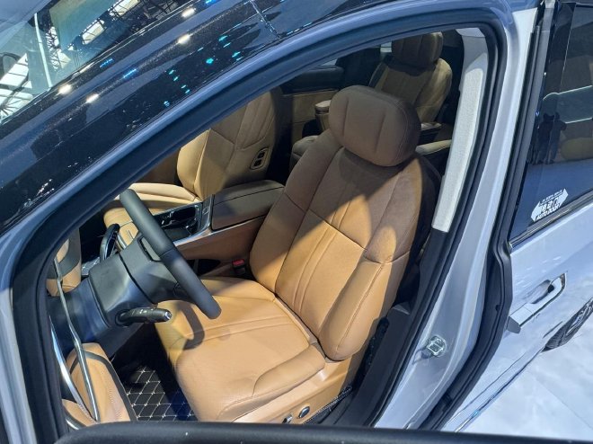 2024北京车展探馆:上汽大通大家7 PHEV/9 PHEV亮相