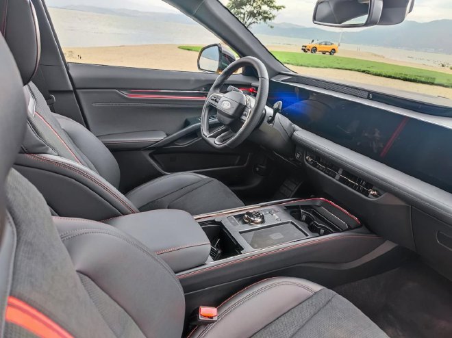 大马力性能测试和油耗PK 福特蒙迪欧运动版试驾