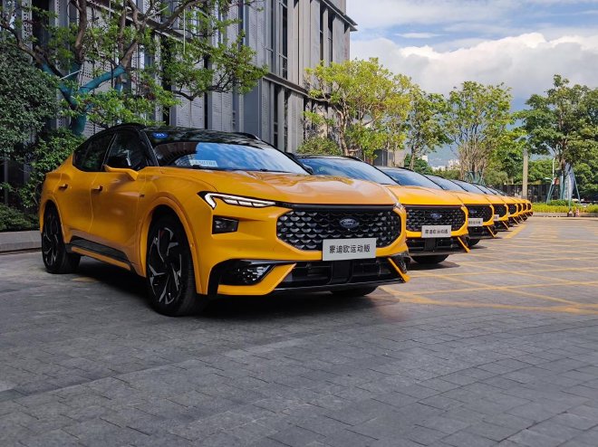 大马力性能测试和油耗PK 福特蒙迪欧运动版试驾