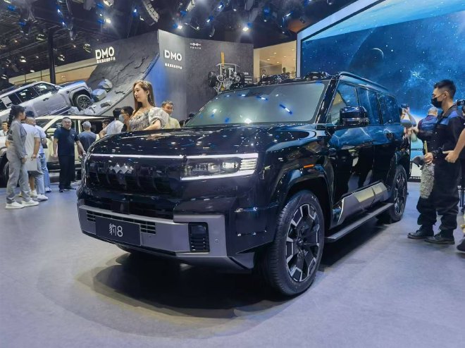 2024成都车展:方程豹豹8正式亮相