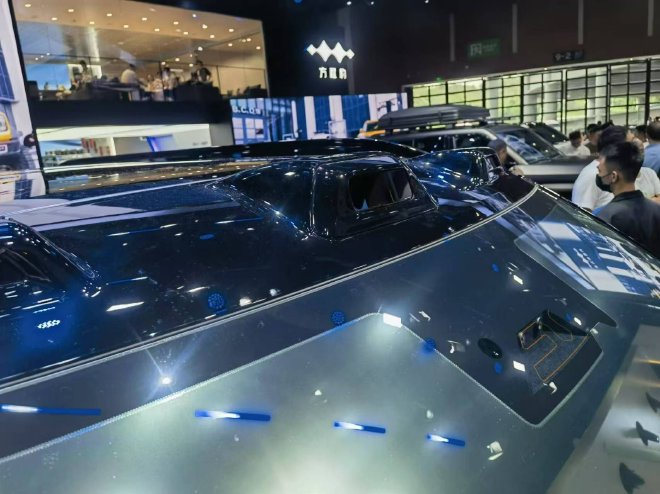 2024成都车展:方程豹豹8正式亮相