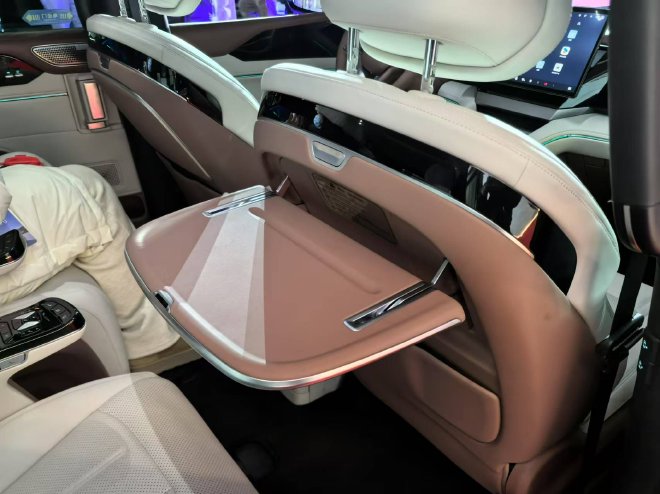 售24.98-30.98万元 比亚迪夏正式上市