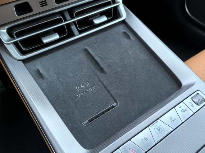 智能与豪华再升级 试驾比亚迪旗舰车型汉L与唐L