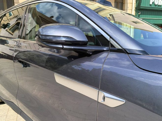 智能与豪华再升级 试驾比亚迪旗舰车型汉L与唐L