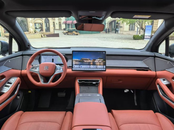 智能与豪华再升级 试驾比亚迪旗舰车型汉L与唐L