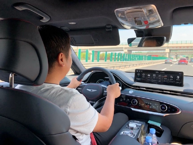 诠释运动与豪华 试驾捷尼赛思GV70燃油版