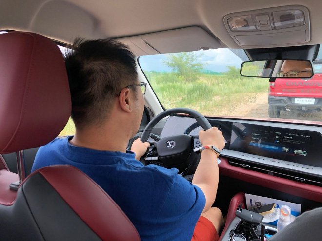 运动型越野皮卡 试驾长安览拓者探索版