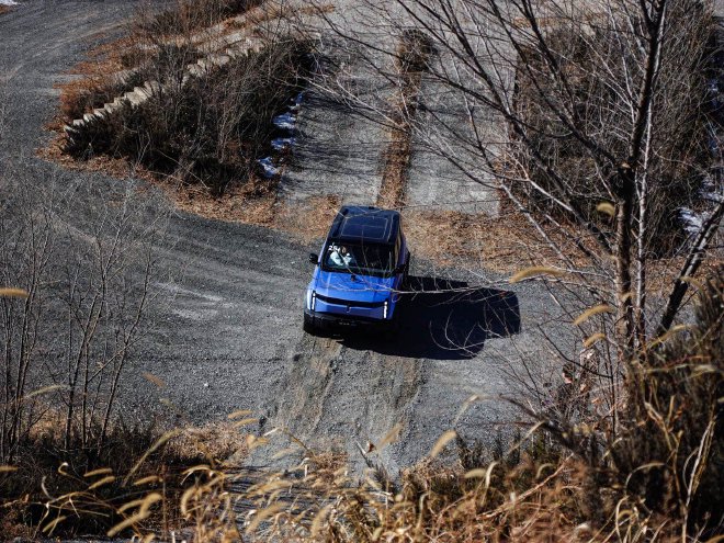 试驾iCAR 03 配8+X全路况驾驶模式