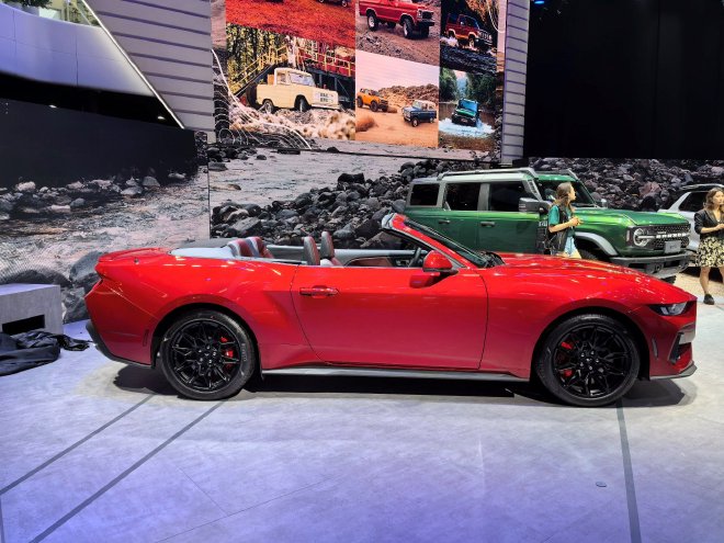 2024北京车展探馆:福特烈马/Mustang敞篷版
