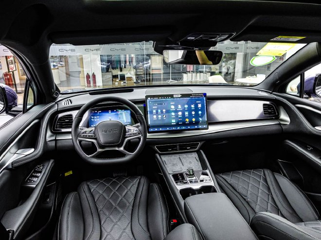 静态实拍比亚迪海狮07EV 满足多场景用车需求