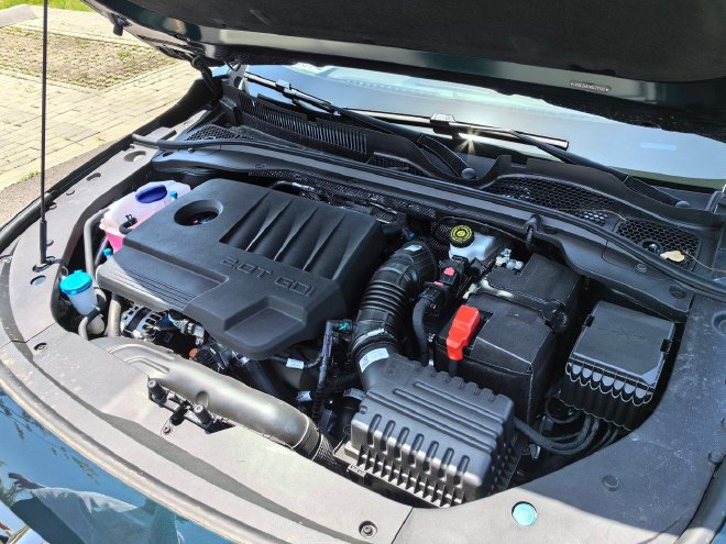 换装8AT变速器 试驾奇瑞艾瑞泽8 御+版车型