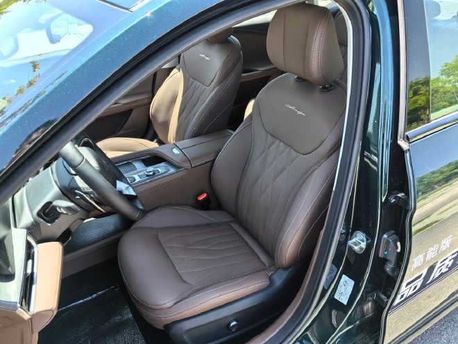 换装8AT变速器 试驾奇瑞艾瑞泽8 御+版车型