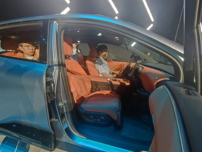 智慧可变SUV 长安启源E07上市售19.99万元起