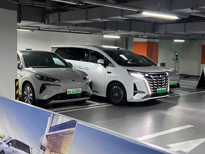 底盘/智驾/座舱等六部分均升级 试驾2025款腾势D9