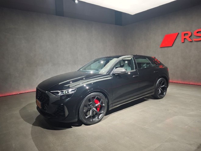 具有收藏价值 一汽奥迪RS旗舰双车正式上市