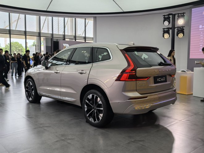 限时价25.49万元起 新款沃尔沃XC60正式上市