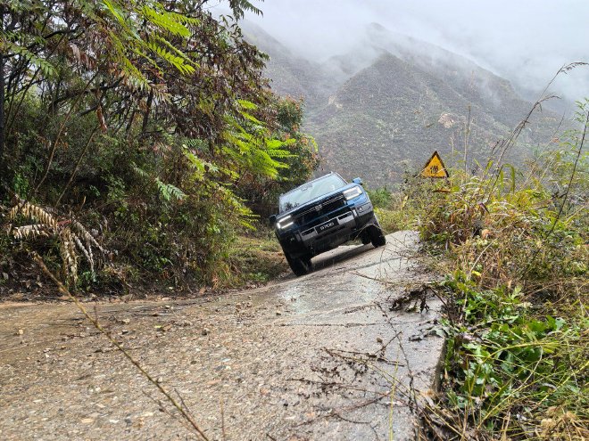 试驾纵横G700 用实力诠释何为硬派豪华SUV
