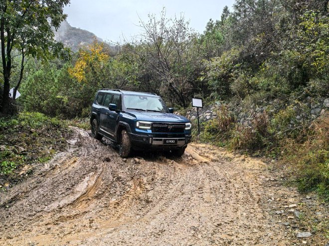 试驾纵横G700 用实力诠释何为硬派豪华SUV