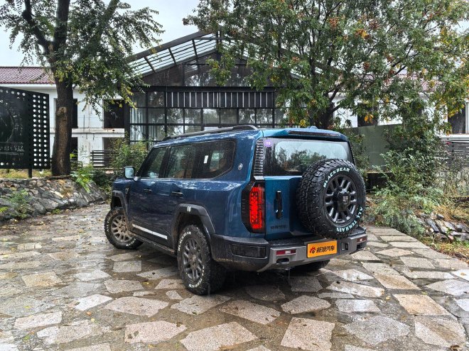 试驾纵横G700 用实力诠释何为硬派豪华SUV