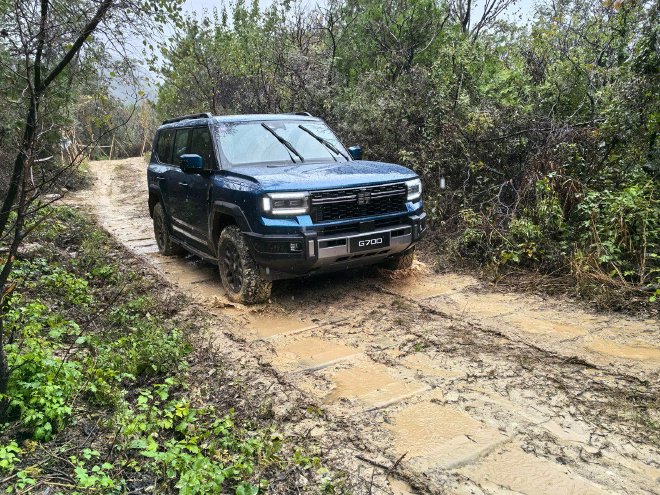 试驾纵横G700 用实力诠释何为硬派豪华SUV