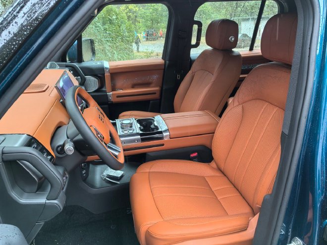 试驾纵横G700 用实力诠释何为硬派豪华SUV