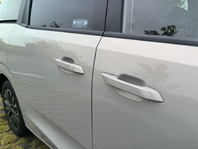 一款车配三种动力 综合试驾五菱星光730混动版