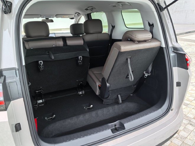 一款车配三种动力 综合试驾五菱星光730混动版