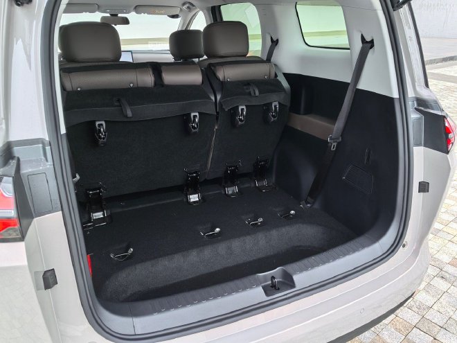 一款车配三种动力 综合试驾五菱星光730混动版