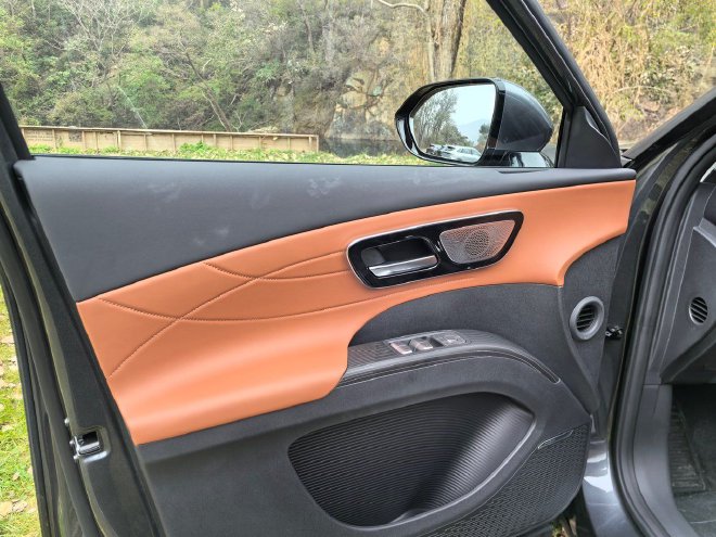 动力够用配置全 试驾奇瑞第五代瑞虎8虎踞版