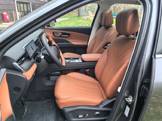 动力够用配置全 试驾奇瑞第五代瑞虎8虎踞版