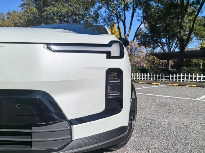 安全与时尚全兼容 抢先试驾沃尔沃全新XC70