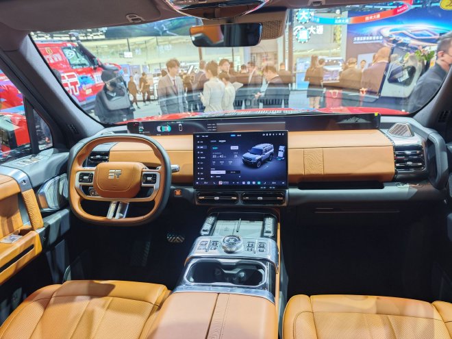 2025广州车展:纵横G700环塔版限时33.49万起