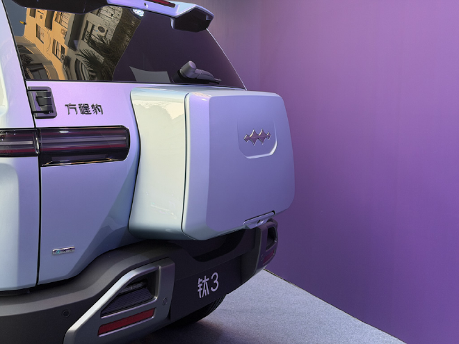 方程豹钛3闪充版上市 售15.38-16.98万元