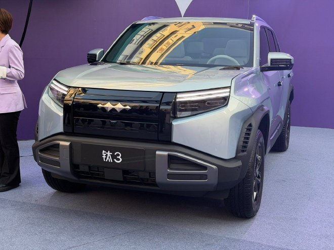 方程豹钛3闪充版上市 售15.38-16.98万元