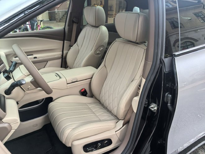 上市权益价17.99万起 昊铂S600正式上市