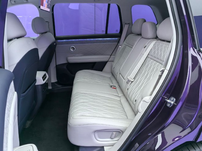 荣威家越07上海首秀 重新定义15万级家用SUV