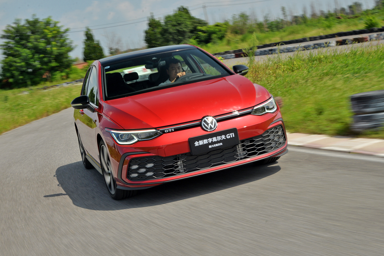 第八代高尔夫GTI试驾体验