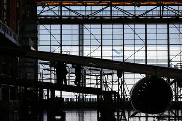 从“波音囚笼”看国产大飞机