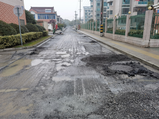 锡山区厚桥街道隆达路改造前