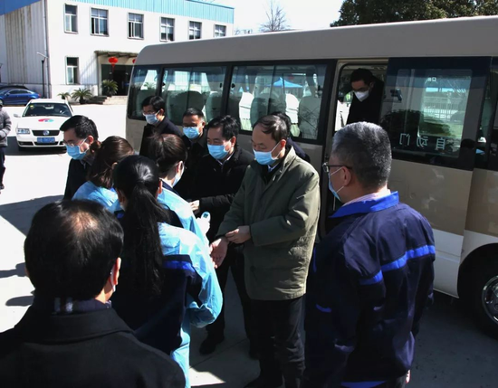 法尔胜老总_老总办公室(3)