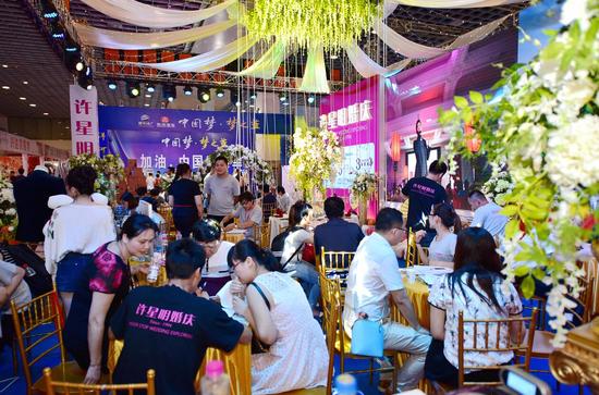 无锡广电广告公司总经理方益采访:方兴未艾 开