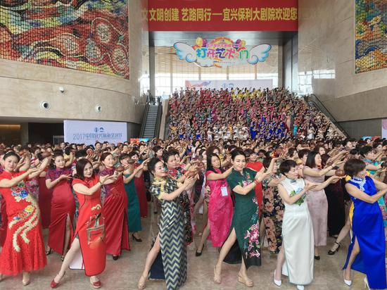 宜兴人口2018总人数_宜兴竹海(2)