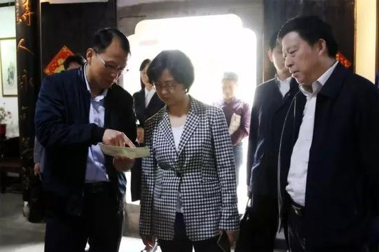 省委统战部副部长、省社院党组书记练月琴一行调研惠山古镇同心实践联盟
