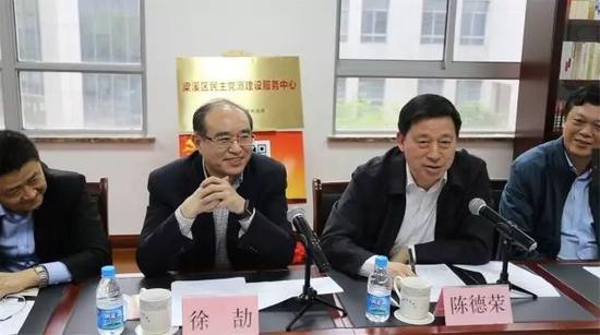 梁溪区举行四套班子主要领导与区各民主党派、无党派基层组织负责人见面会暨民主党派建设服务中心揭牌仪式