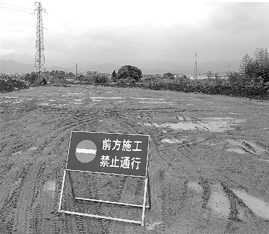 壶镇镇安居西路项目也进展顺利。