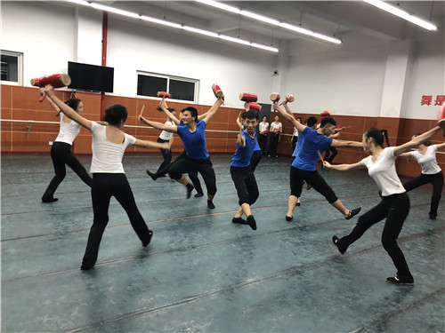 无锡文化艺术学校《江苏民间舞--海安花鼓特色课程》