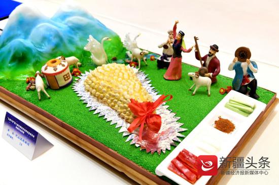 参赛菜品“天山坚果羊腿”。