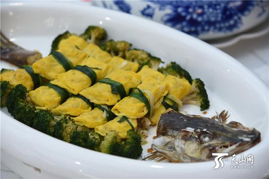 2019年1月22日下午,布尔津县美食推介会上,令人垂涎欲滴的美食。